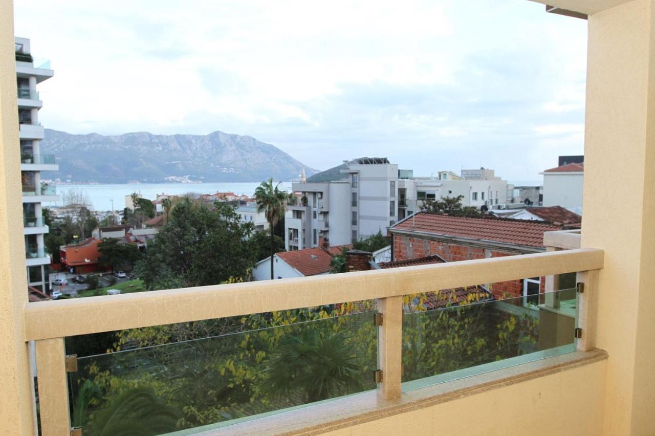 Luxury Apartment Big Blue Budva Ngoại thất bức ảnh