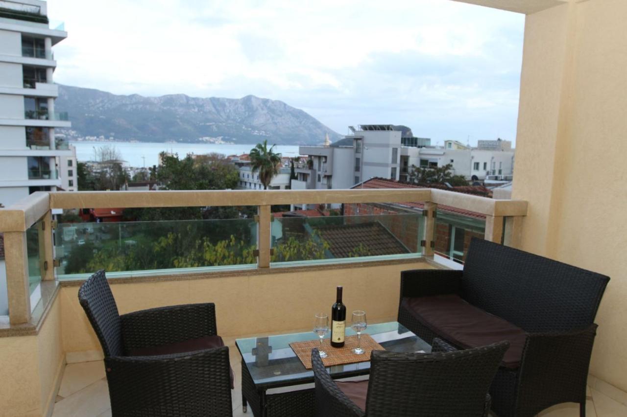 Luxury Apartment Big Blue Budva Ngoại thất bức ảnh